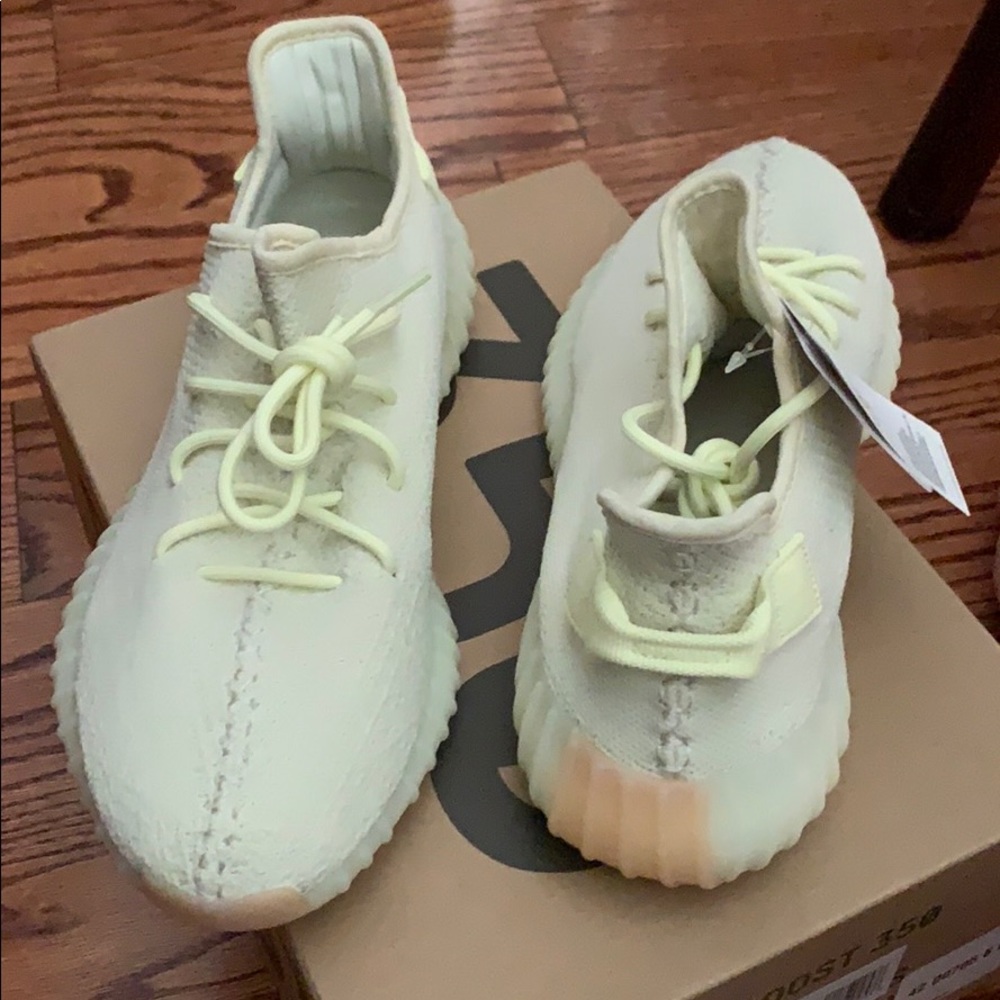 Butter yeezys - Picture 2 of 3